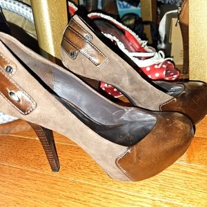 Guess brown leather and suade pumps sz 7.5 rubber grip bottoms